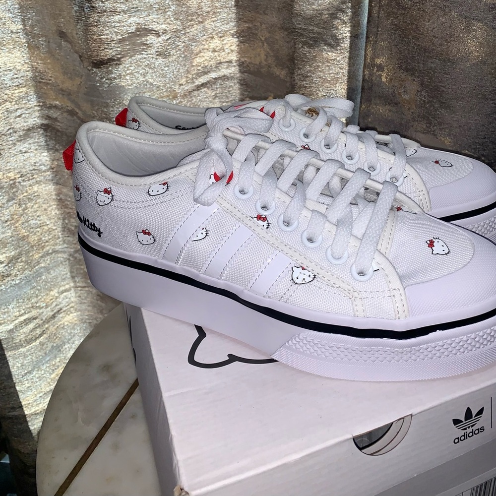 adidas Nizza Platform Hello Kitty Sneakers Size 9